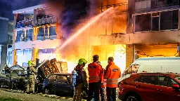 VIDEO UPDATE: Explosie en uitslaande brand in Rotterdam-Zuid