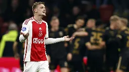 Ajax heeft niet genoeg aan prachtgoal Gaaei en speelt in extremis gelijk tegen Go Ahead