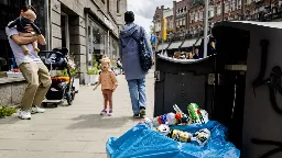 Meer afval op straat in Amsterdam door 'statiegeldproblematiek'